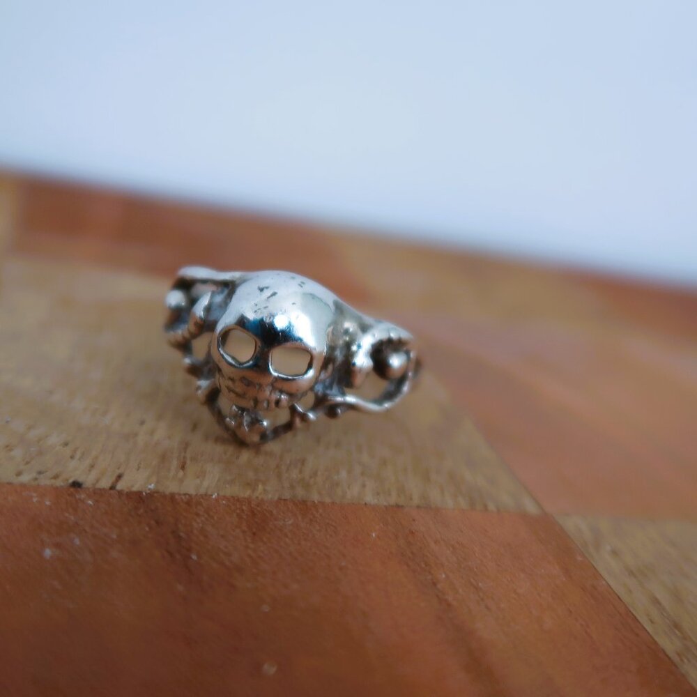 925 Sterling Silver Scary Skull Ring Sz 10.5 Goth Biker Statement - Bend in Band - Picture 8 of 8